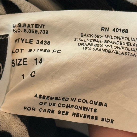 Miraclesuit Black and White Sleeveless Ruched Bodysuit size 14 - Picture 9 of 9